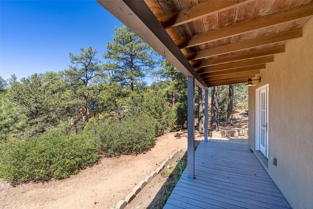 61 Ortiz Road, Santa Fe, NM 87505