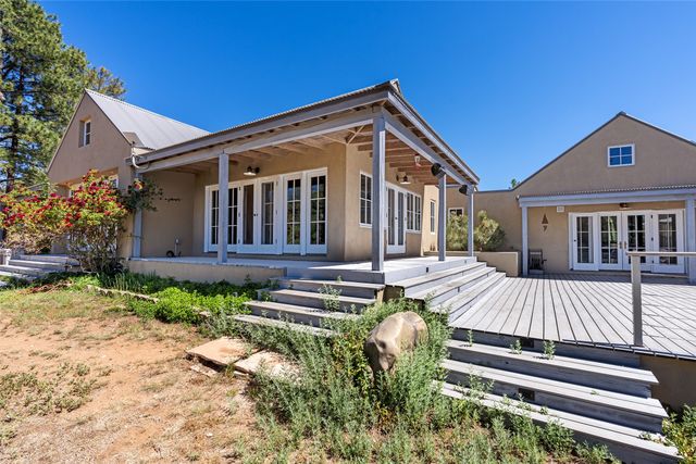 61 Ortiz Road, Santa Fe, NM 87505