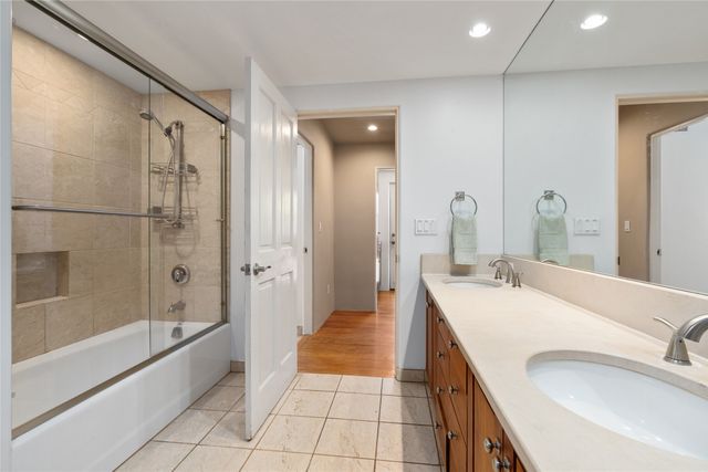 61 Ortiz Road, Santa Fe, NM 87505