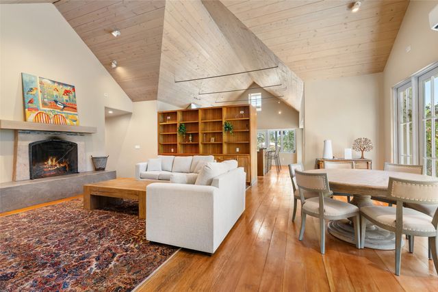 61 Ortiz Road, Santa Fe, NM 87505