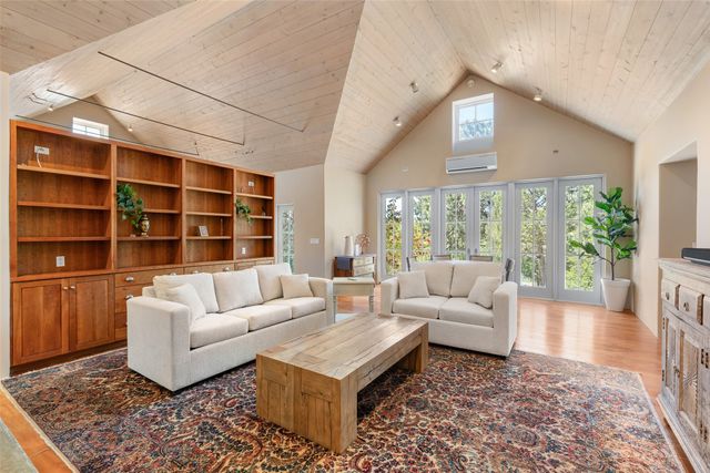 61 Ortiz Road, Santa Fe, NM 87505