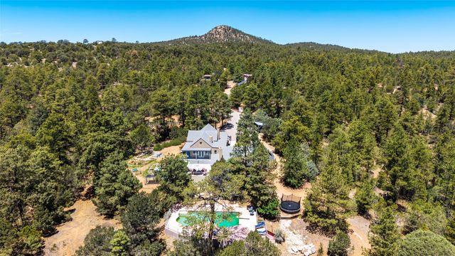 61 Ortiz Road, Santa Fe, NM 87505