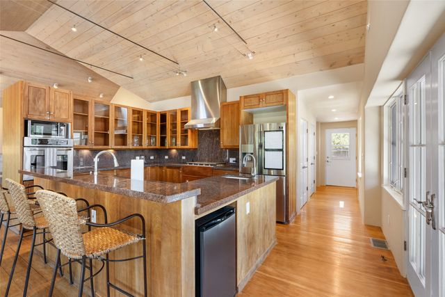 61 Ortiz Road, Santa Fe, NM 87505