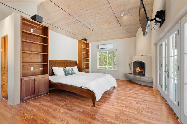 61 Ortiz Road, Santa Fe, NM 87505