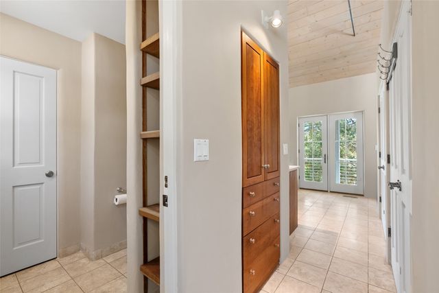 61 Ortiz Road, Santa Fe, NM 87505