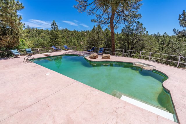 61 Ortiz Road, Santa Fe, NM 87505