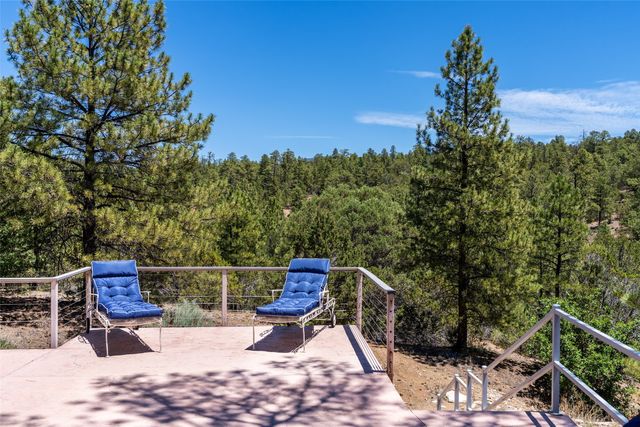 61 Ortiz Road, Santa Fe, NM 87505