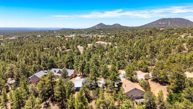 61 Ortiz Road, Santa Fe, NM 87505