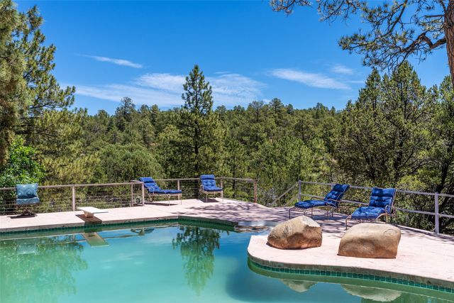 61 Ortiz Road, Santa Fe, NM 87505