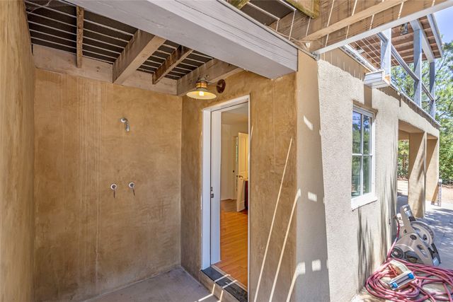 61 Ortiz Road, Santa Fe, NM 87505