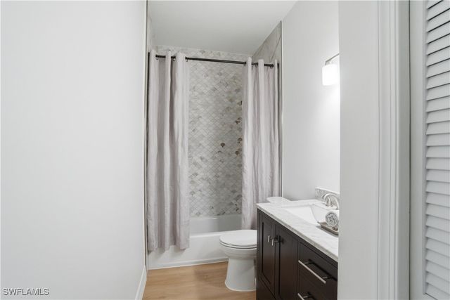 491 21st ST NW, Naples, FL 34120