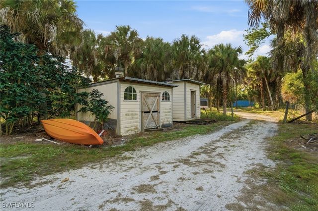 491 21st ST NW, Naples, FL 34120