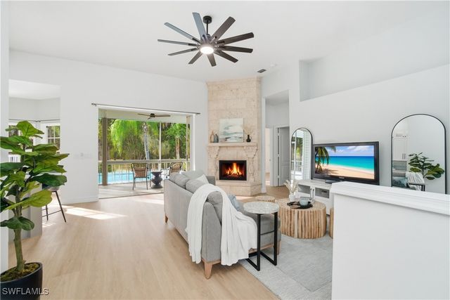 491 21st ST NW, Naples, FL 34120