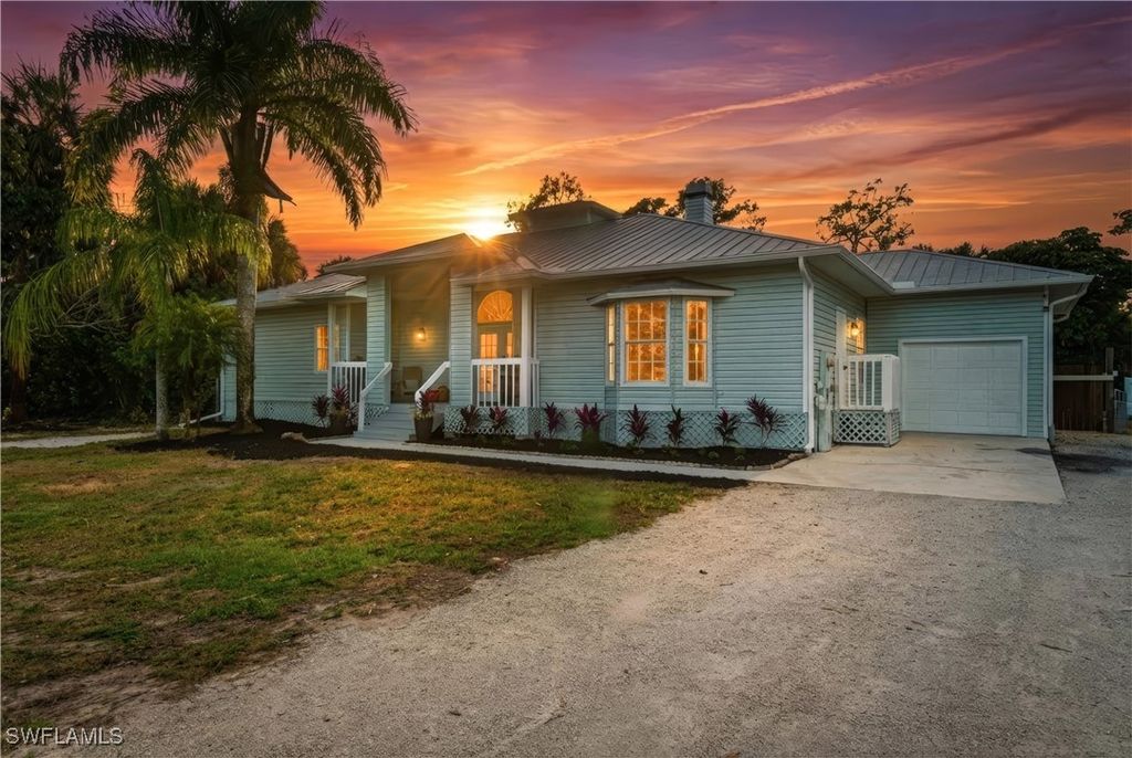 491 21st ST NW, Naples, FL 34120