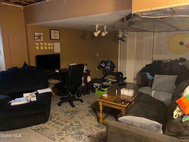 1614 Wendell Avenue, Schenectady, NY 12308