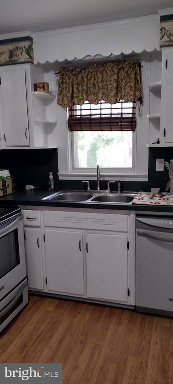 Image 12 of property listing at 10116 DEAL ISLAND RD, Deal Island, MD 21821