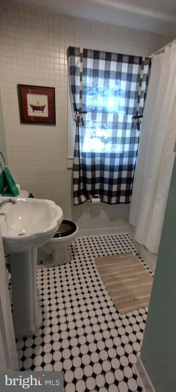 Image 39 of property listing at 10116 DEAL ISLAND RD, Deal Island, MD 21821