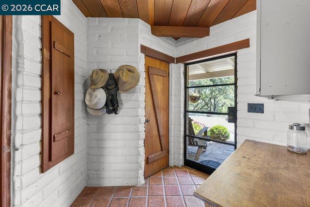 925 Beech Drive, Walnut Creek, CA 94596