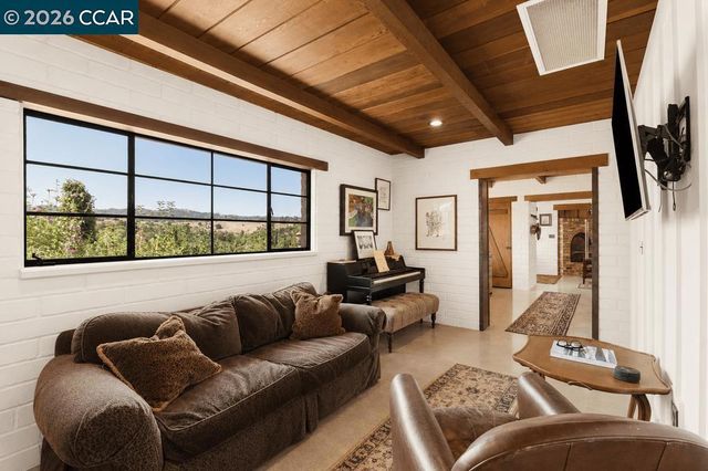 925 Beech Drive, Walnut Creek, CA 94596