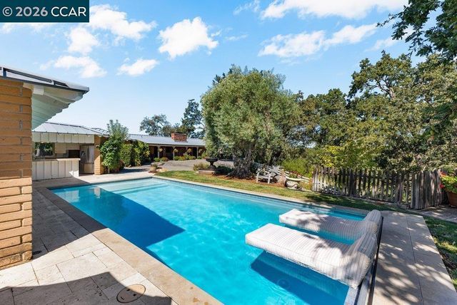 925 Beech Drive, Walnut Creek, CA 94596