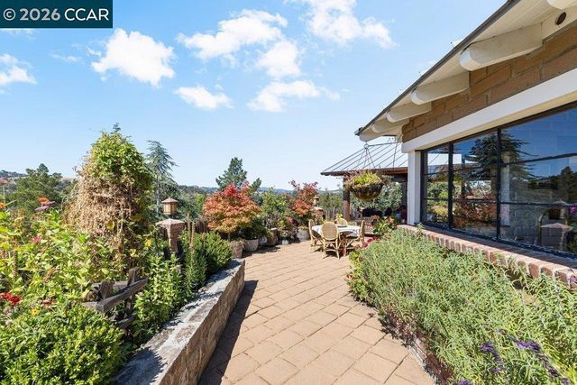 925 Beech Drive, Walnut Creek, CA 94596