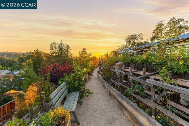 925 Beech Drive, Walnut Creek, CA 94596