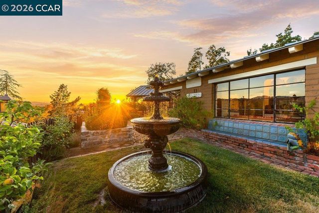 925 Beech Drive, Walnut Creek, CA 94596