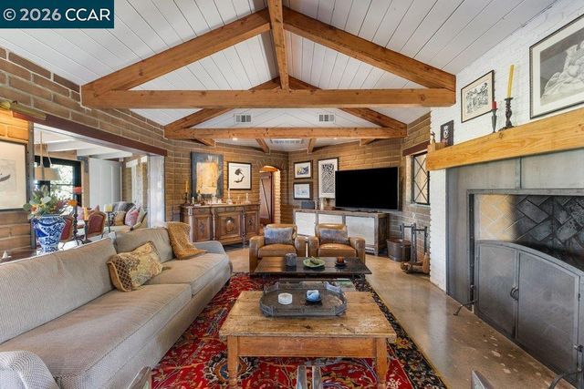 925 Beech Drive, Walnut Creek, CA 94596