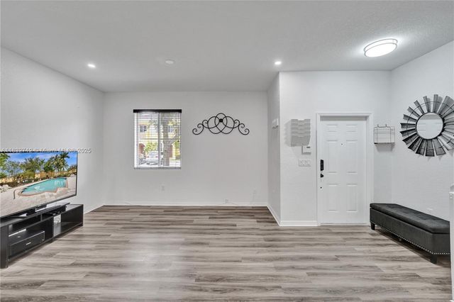 8993 SW 17th Ct, Miramar, FL 33025