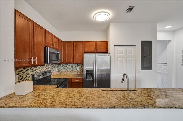 8993 SW 17th Ct, Miramar, FL 33025