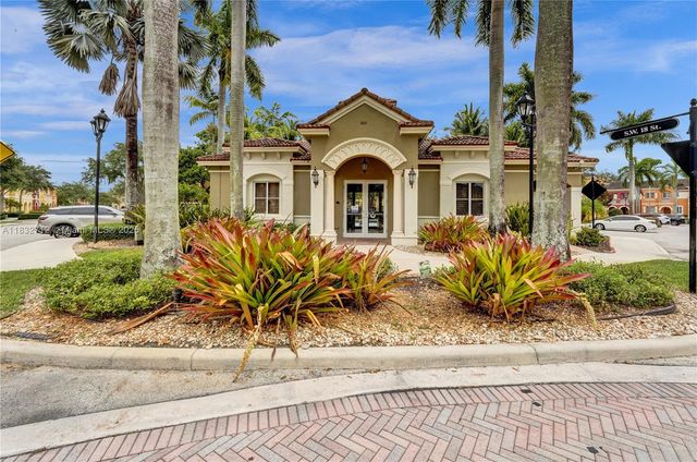 8993 SW 17th Ct, Miramar, FL 33025
