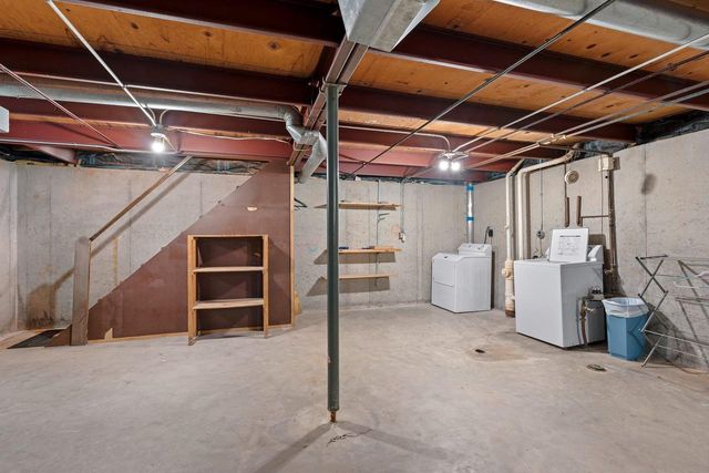 855 GREENFIELD TRAIL, Oshkosh, WI 54904