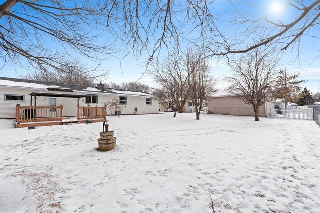 855 GREENFIELD TRAIL, Oshkosh, WI 54904