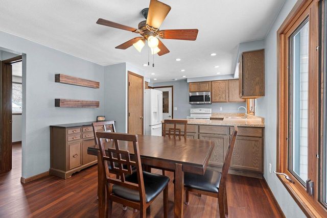 855 GREENFIELD TRAIL, Oshkosh, WI 54904