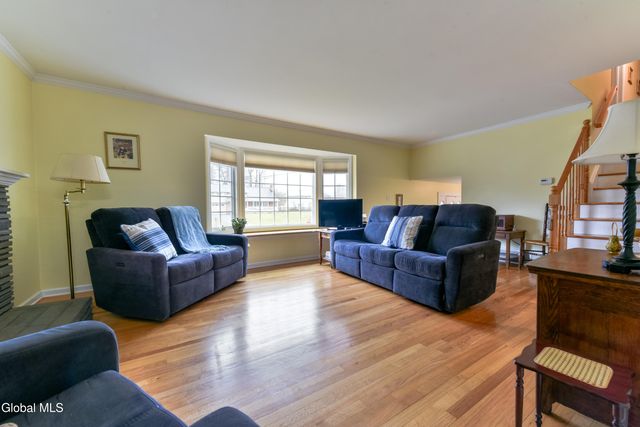 13 Arnold Drive, Clifton Park, NY 12065