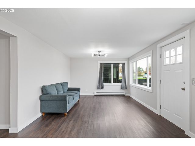 3317 OLIVE Way, Longview, WA 98632