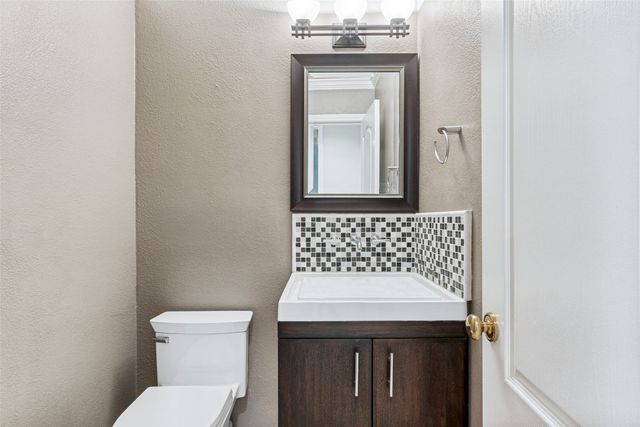 2604 Spring Lake Drive, Richardson, TX 75082