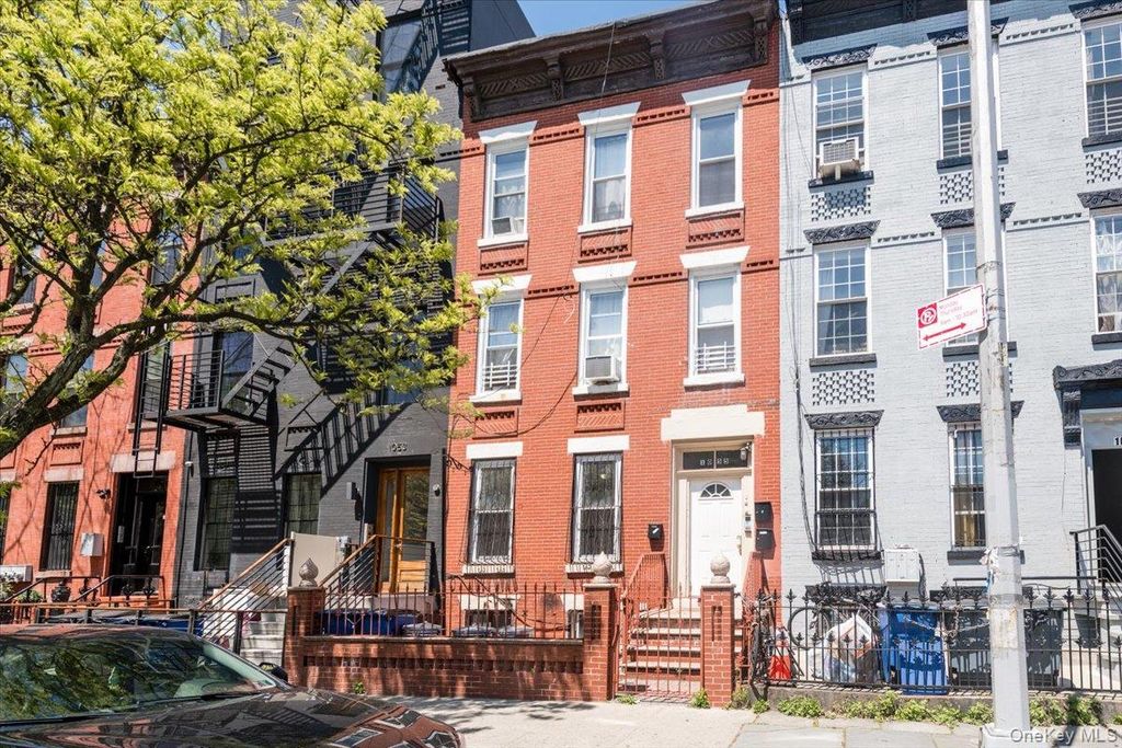 1055 Jefferson Avenue, Brooklyn, NY 11221