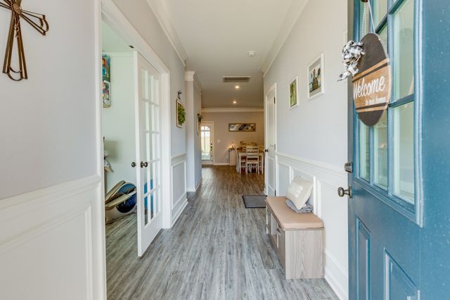 228 Stonewall Dr, Columbia, TN 38401