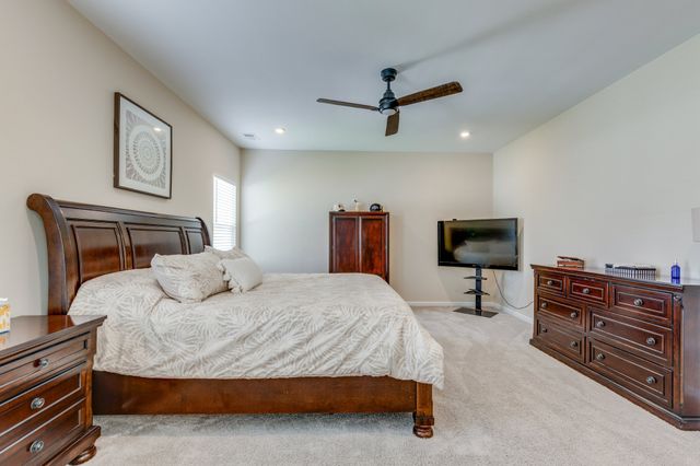 228 Stonewall Dr, Columbia, TN 38401