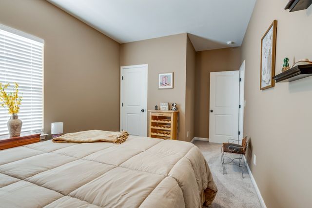 228 Stonewall Dr, Columbia, TN 38401