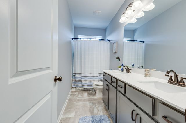 228 Stonewall Dr, Columbia, TN 38401