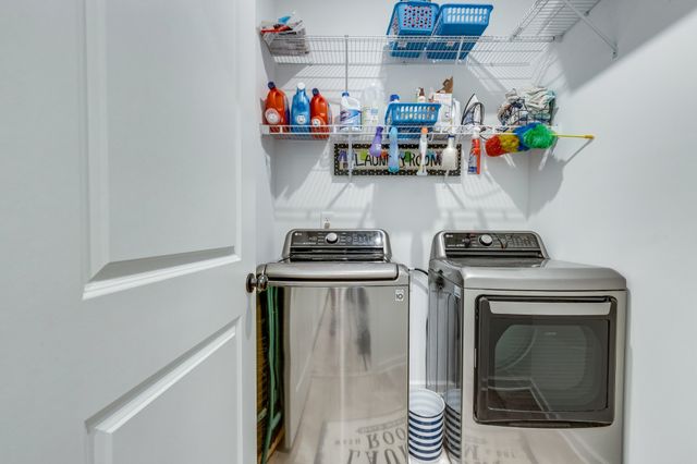 228 Stonewall Dr, Columbia, TN 38401