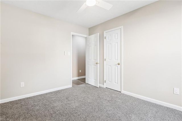 2 Hiram Crockett CT, Hampton, VA 23669