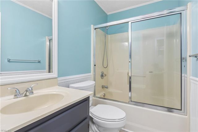 2 Hiram Crockett CT, Hampton, VA 23669