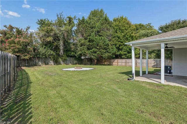 2 Hiram Crockett CT, Hampton, VA 23669