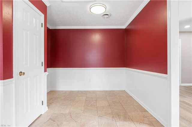 2 Hiram Crockett CT, Hampton, VA 23669