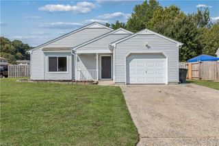 2 Hiram Crockett CT, Hampton, VA 23669
