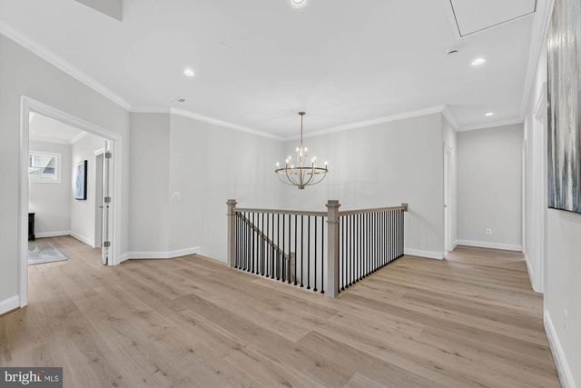 8904 HIGDON DR, Vienna, VA 22182