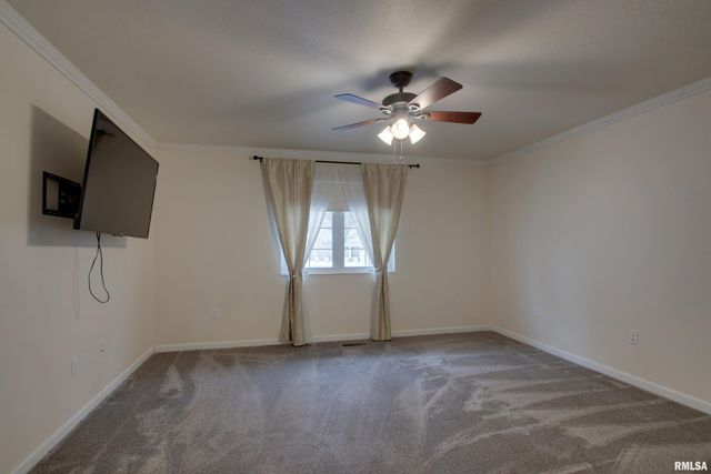 4813 CHESTNUT Street, Quincy, IL 62305